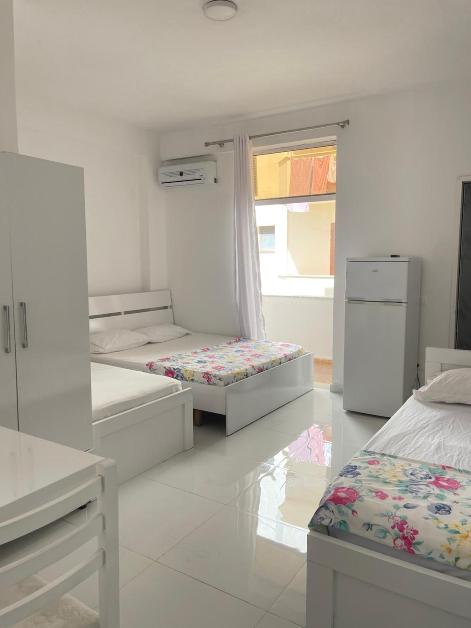 Rai Rooms Durrës Exterior foto